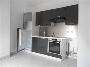 appartement à la location -   77000  MELUN, surface 19 m2 location appartement - APR680332